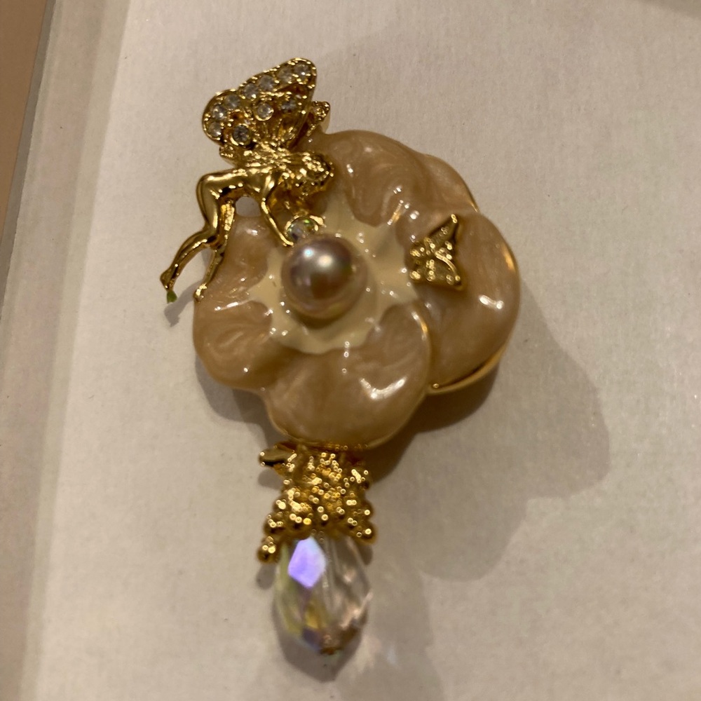 Kirk’s Folly Fairy Flower Brooch, Aurora Borealis AB glass